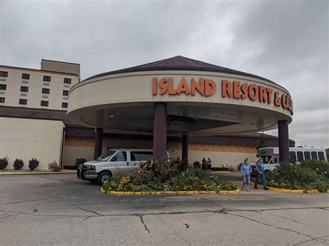 ISLAND RESORT & CASINO: All You Need to Know BEFORE .